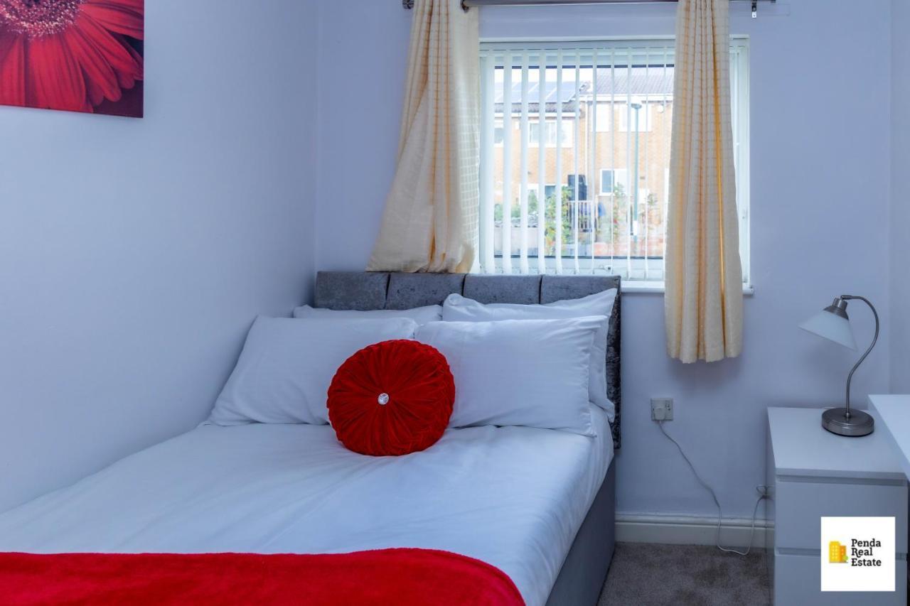 Penda Contractor&Leisure guests Nottingham Villa Bagian luar foto