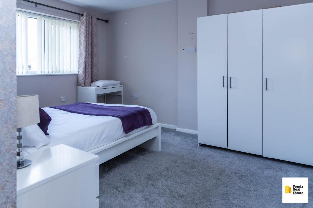 Penda Contractor&Leisure guests Nottingham Villa Bagian luar foto