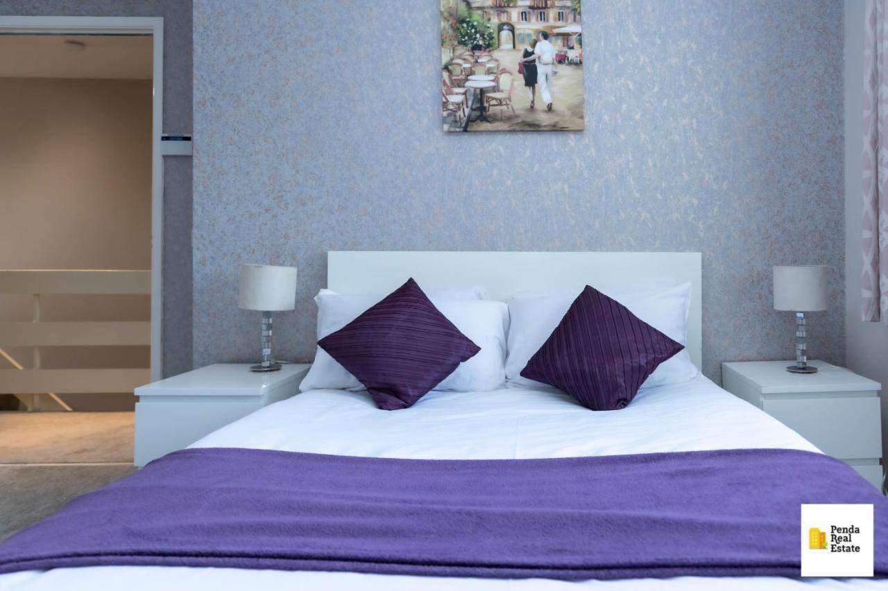 Penda Contractor&Leisure guests Nottingham Villa Bagian luar foto