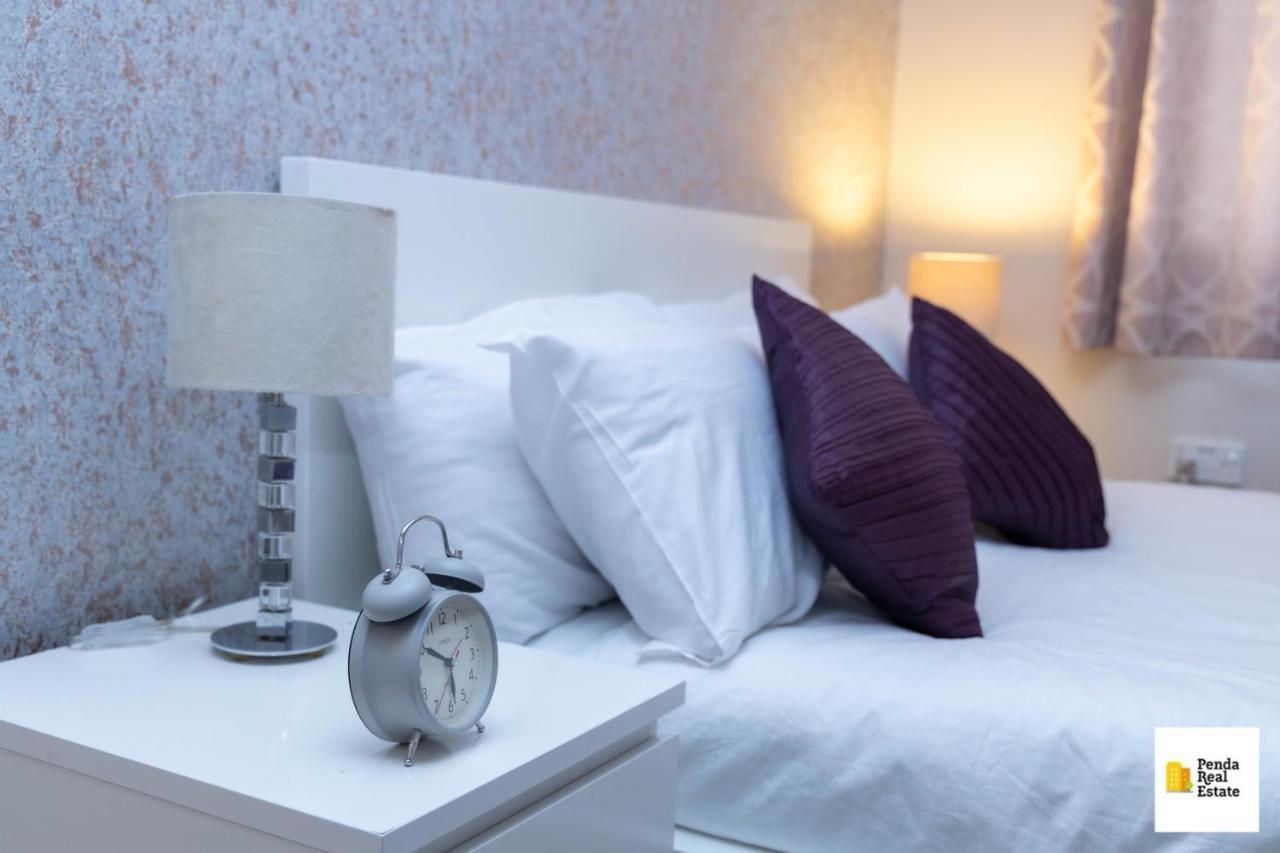 Penda Contractor&Leisure guests Nottingham Villa Bagian luar foto