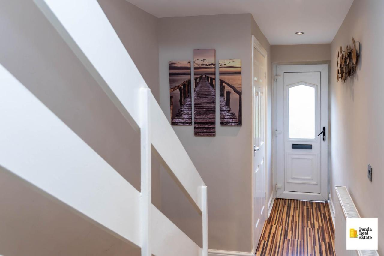 Penda Contractor&Leisure guests Nottingham Villa Bagian luar foto