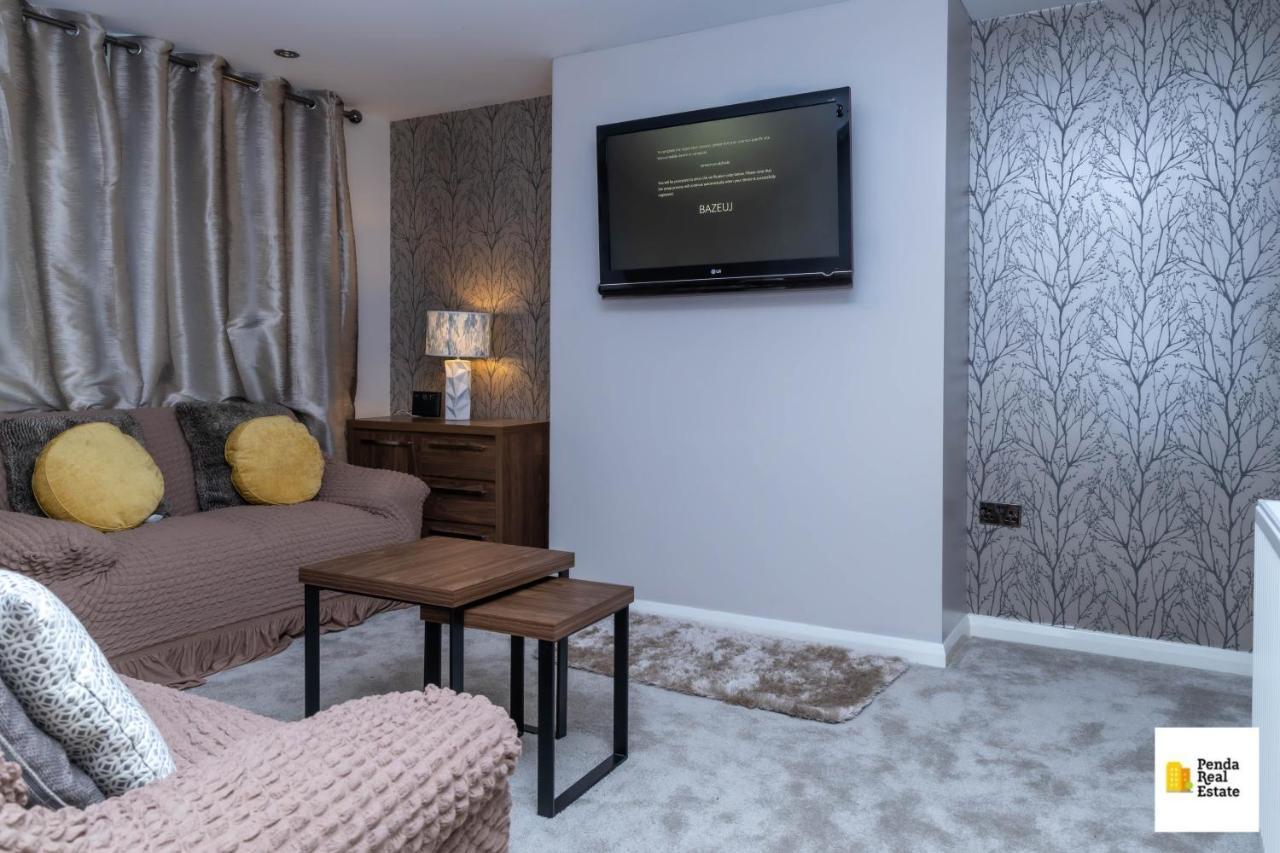 Penda Contractor&Leisure guests Nottingham Villa Bagian luar foto