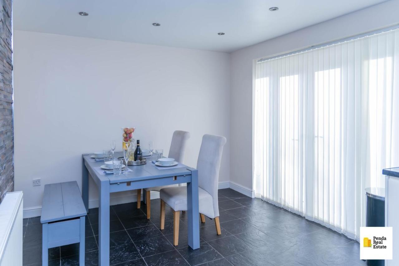 Penda Contractor&Leisure guests Nottingham Villa Bagian luar foto