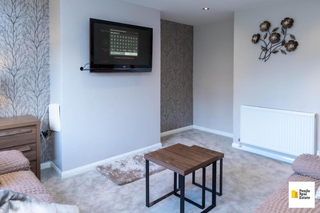 Penda Contractor&Leisure guests Nottingham Villa Bagian luar foto